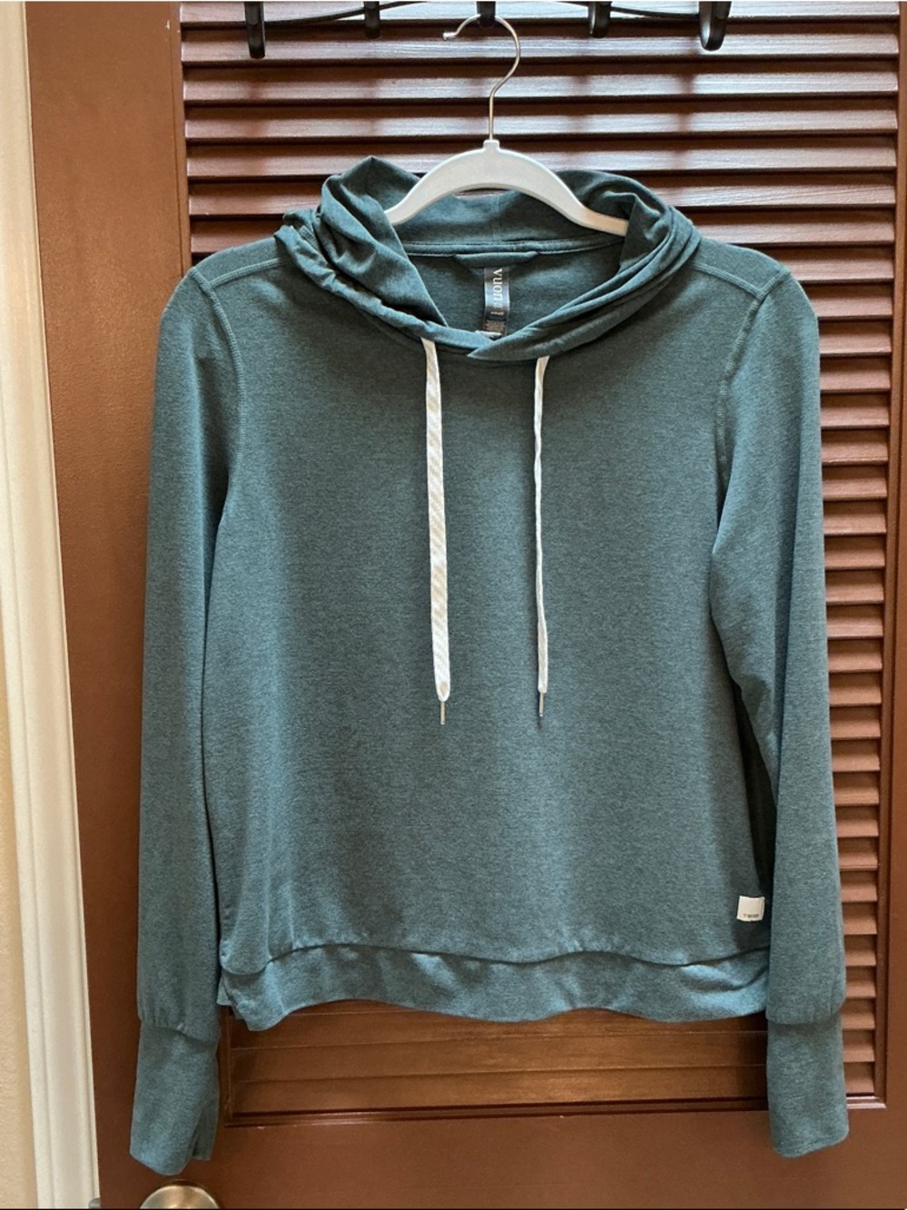 Vuori Teal hoodie
And Vuori Canvas bag - Picture 2 of 7